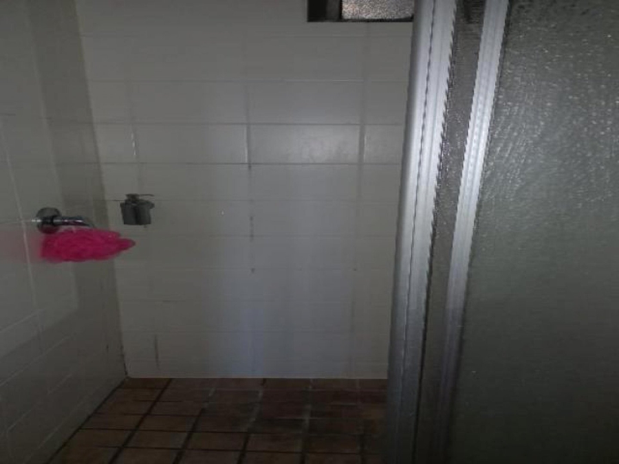 1 Bedroom Property for Sale in Zonnebloem Western Cape